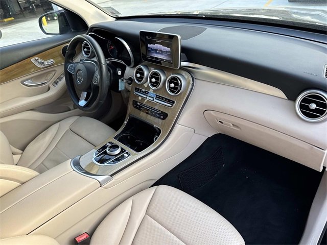 Used 2018 Mercedes-Benz GLC 300 image 12