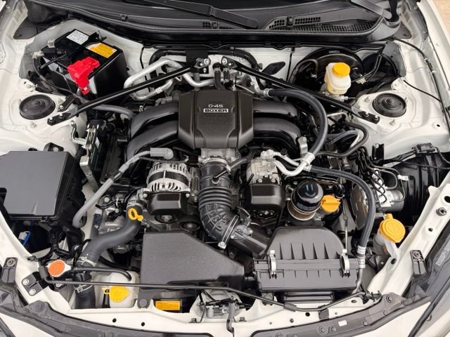 Used 2025 Toyota GR86 Premium w/ Performance Package RWD image 30