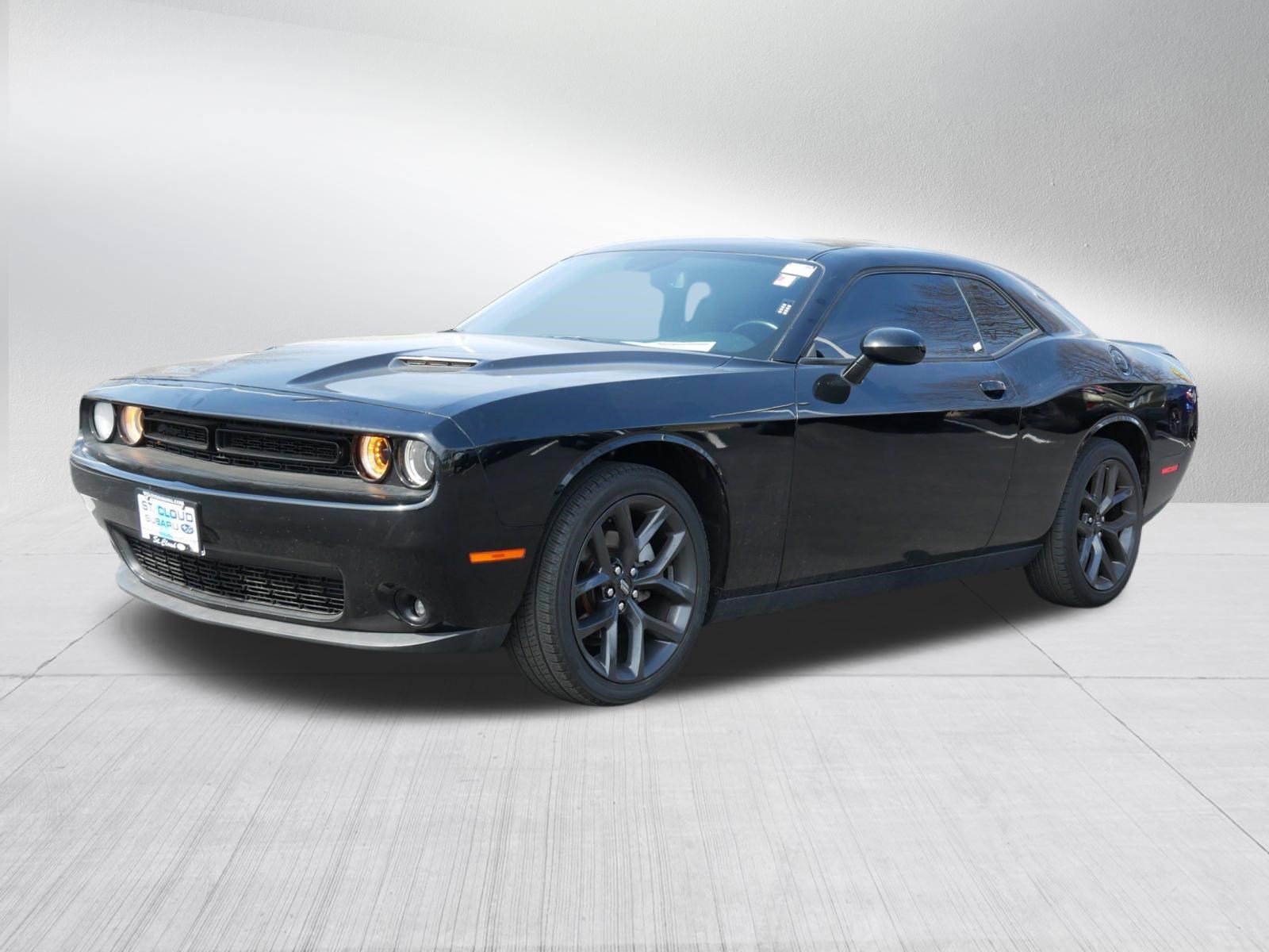 Used 2022 Dodge Challenger SXT w/ Blacktop Package RWD image 3