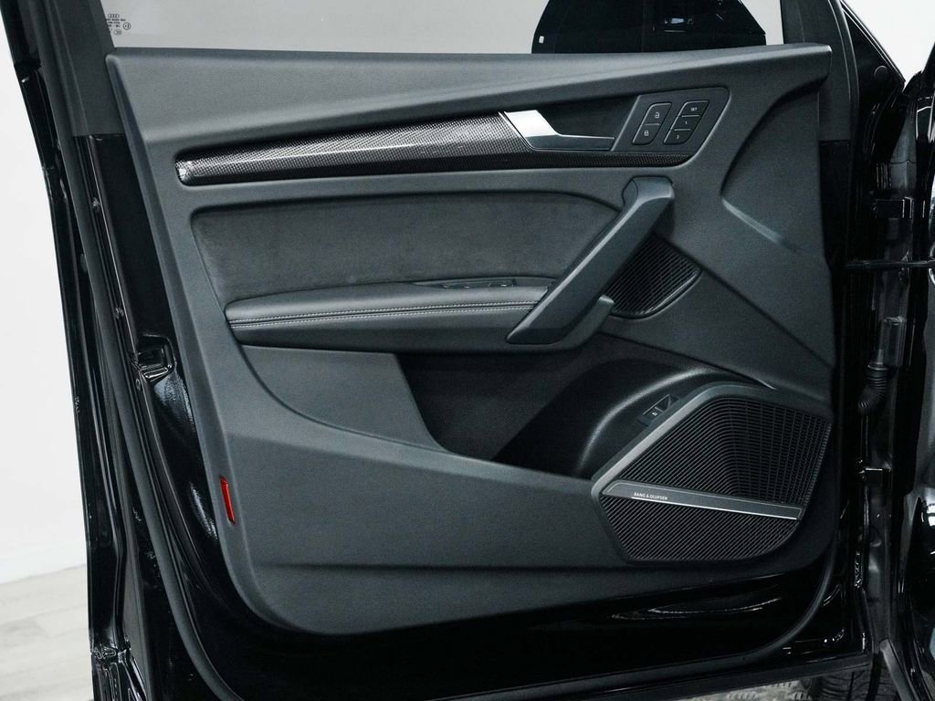 Used 2023 Audi SQ5 Premium Plus w/ Premium Plus Package image 11