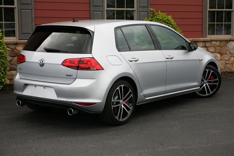 Used 2017 Volkswagen GTI Sport FWD image 5