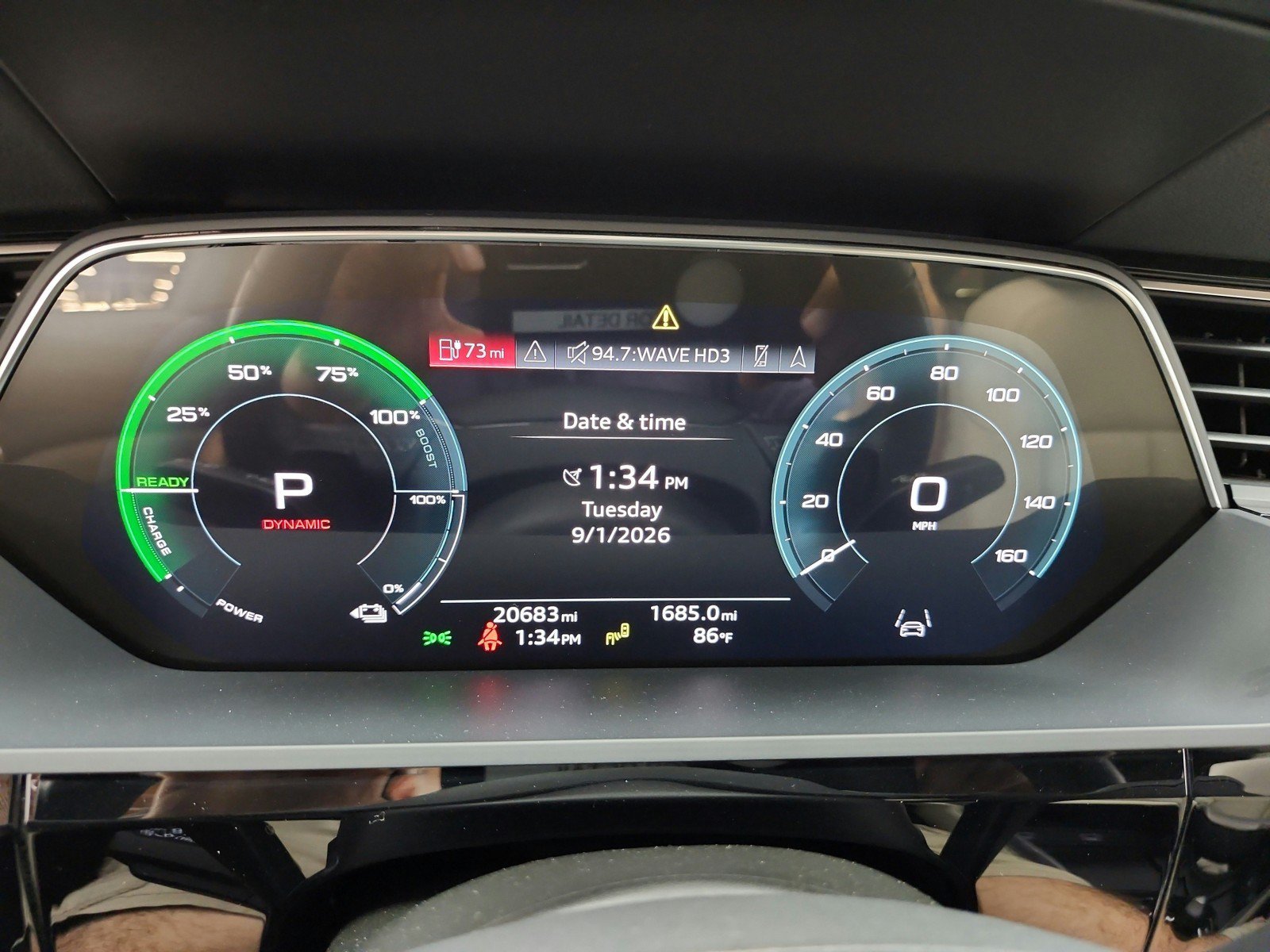 Used 2024 Audi Q8 e-tron Premium AWD/4WD image 10