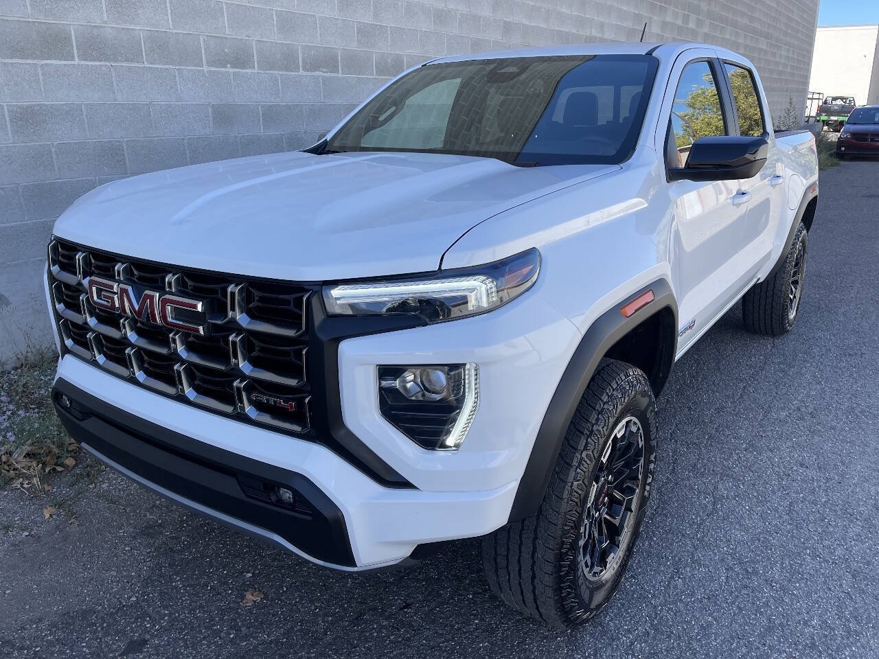 Used 2026 GMC Canyon AT4 AWD/4WD image 12