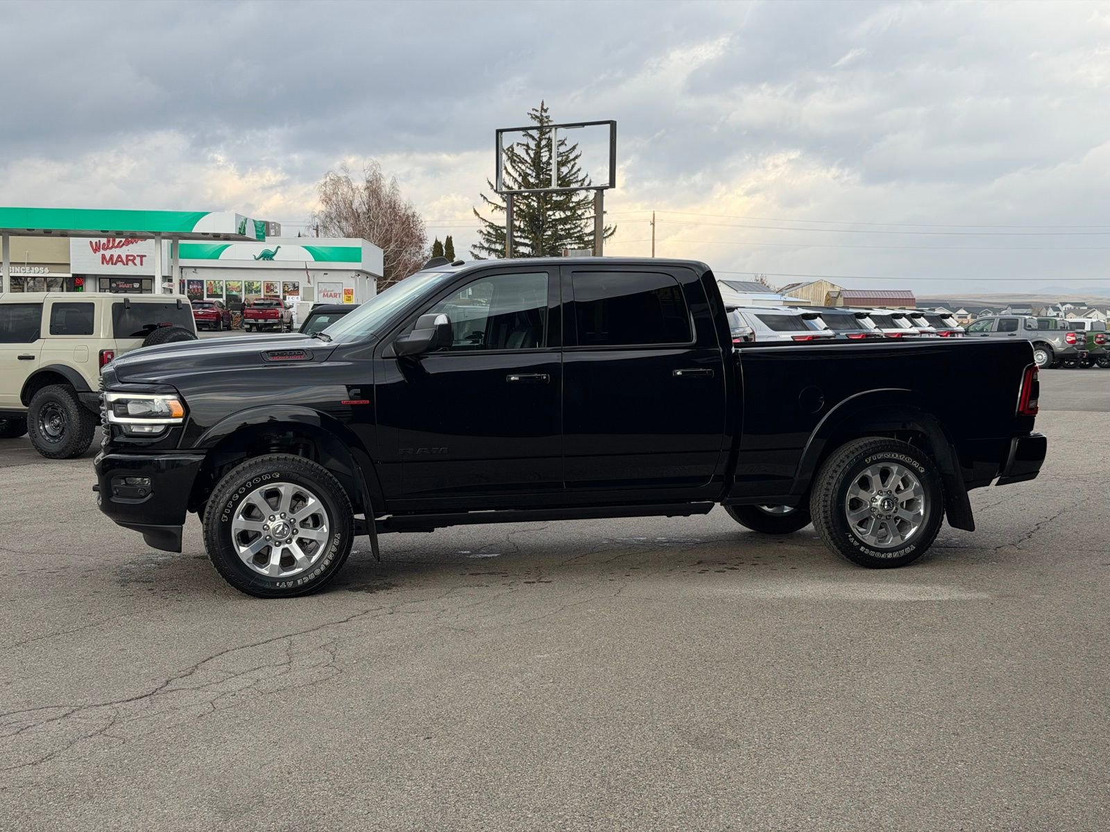 Used 2020 RAM 3500 Laramie image 11