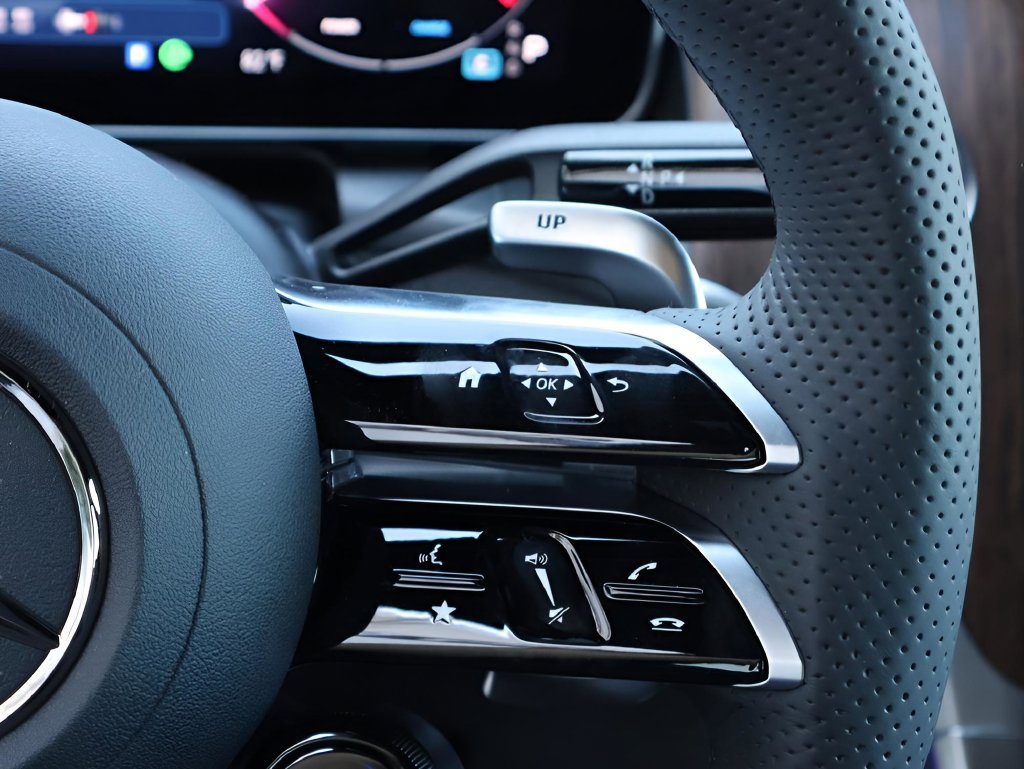 Certified 2026 Mercedes-Benz GLC 43 AMG 4MATIC Coupe image 35