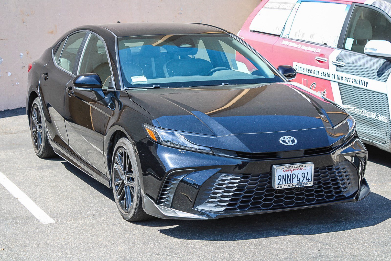 Certified 2025 Toyota Camry SE FWD image 3