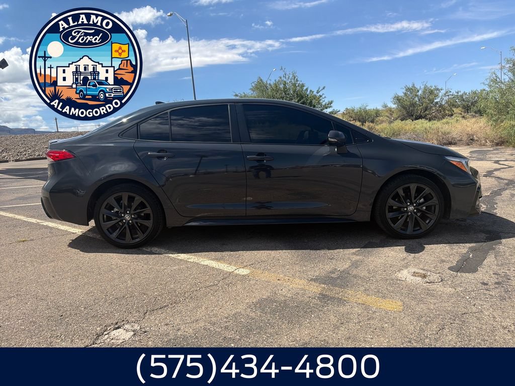 Used 2025 Toyota Corolla SE FWD image 6