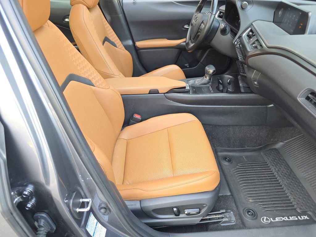 Used 2019 Lexus UX 250h image 19