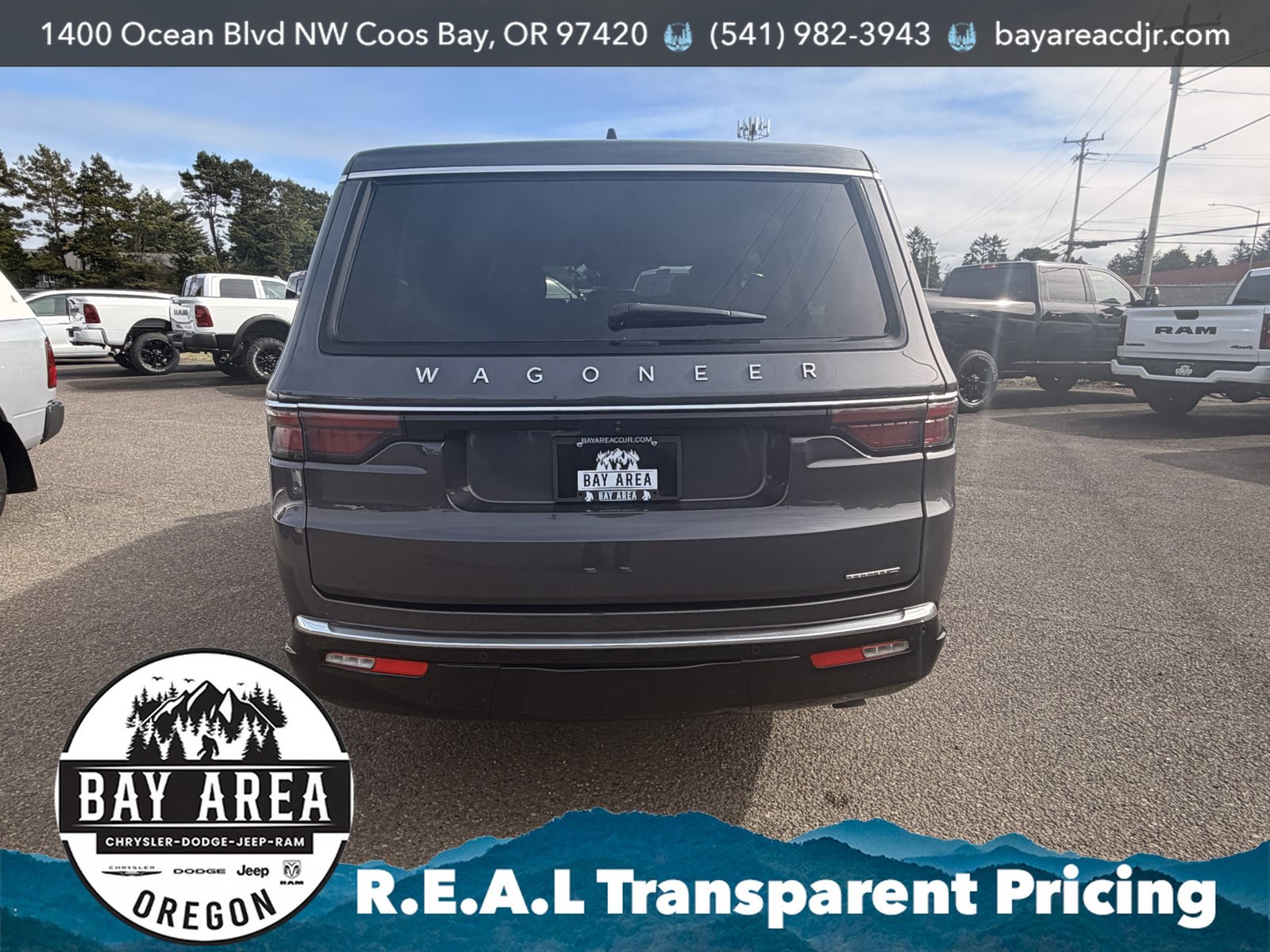 Used 2024 Jeep Wagoneer L Series III w/ Flexible Seating Group AWD/4WD image 6