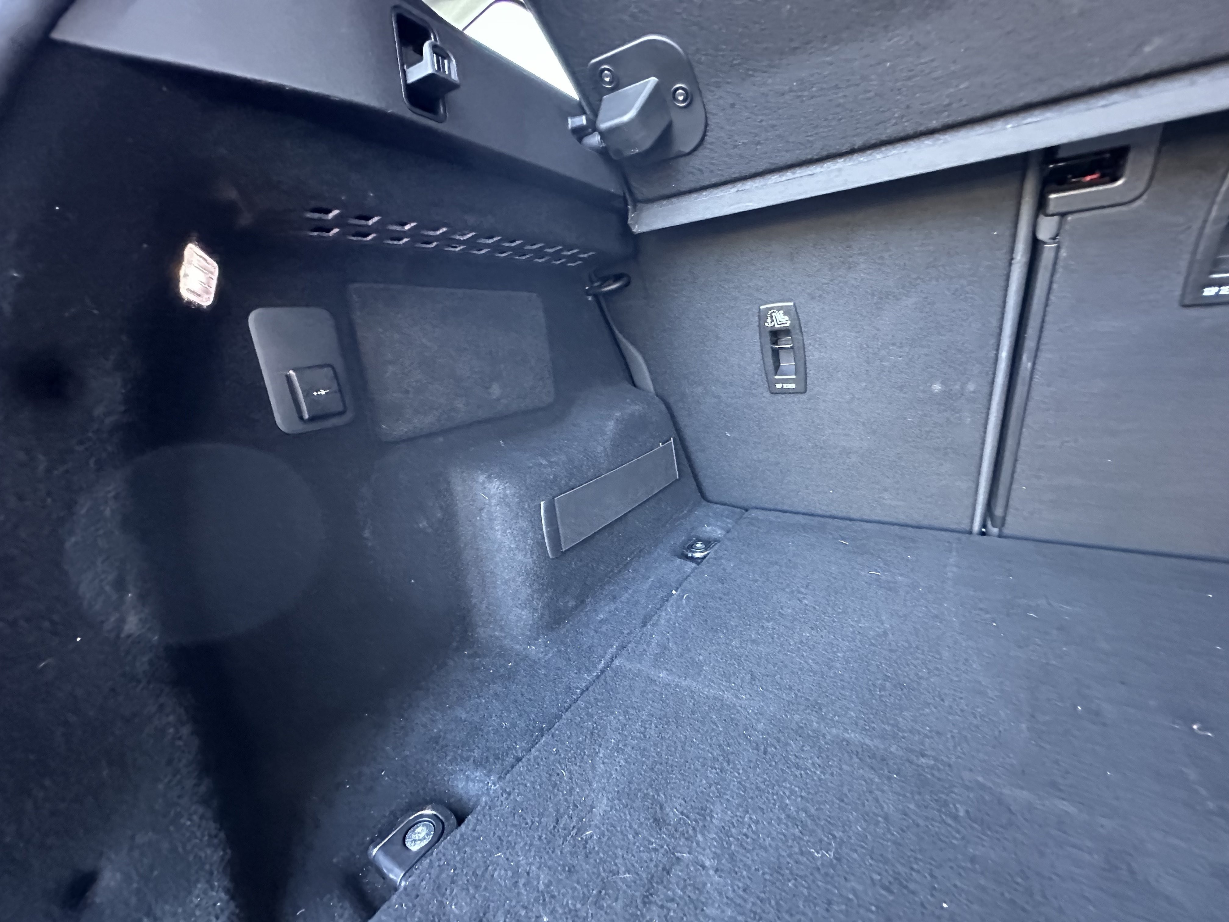 Certified 2022 Land Rover Range Rover Evoque SE AWD/4WD image 33