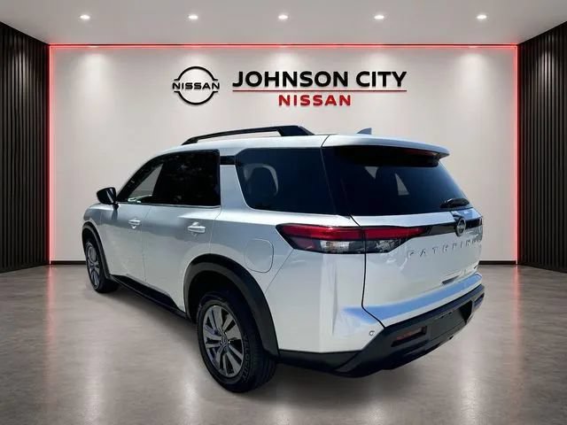 Used 2025 Nissan Pathfinder SV AWD/4WD image 7