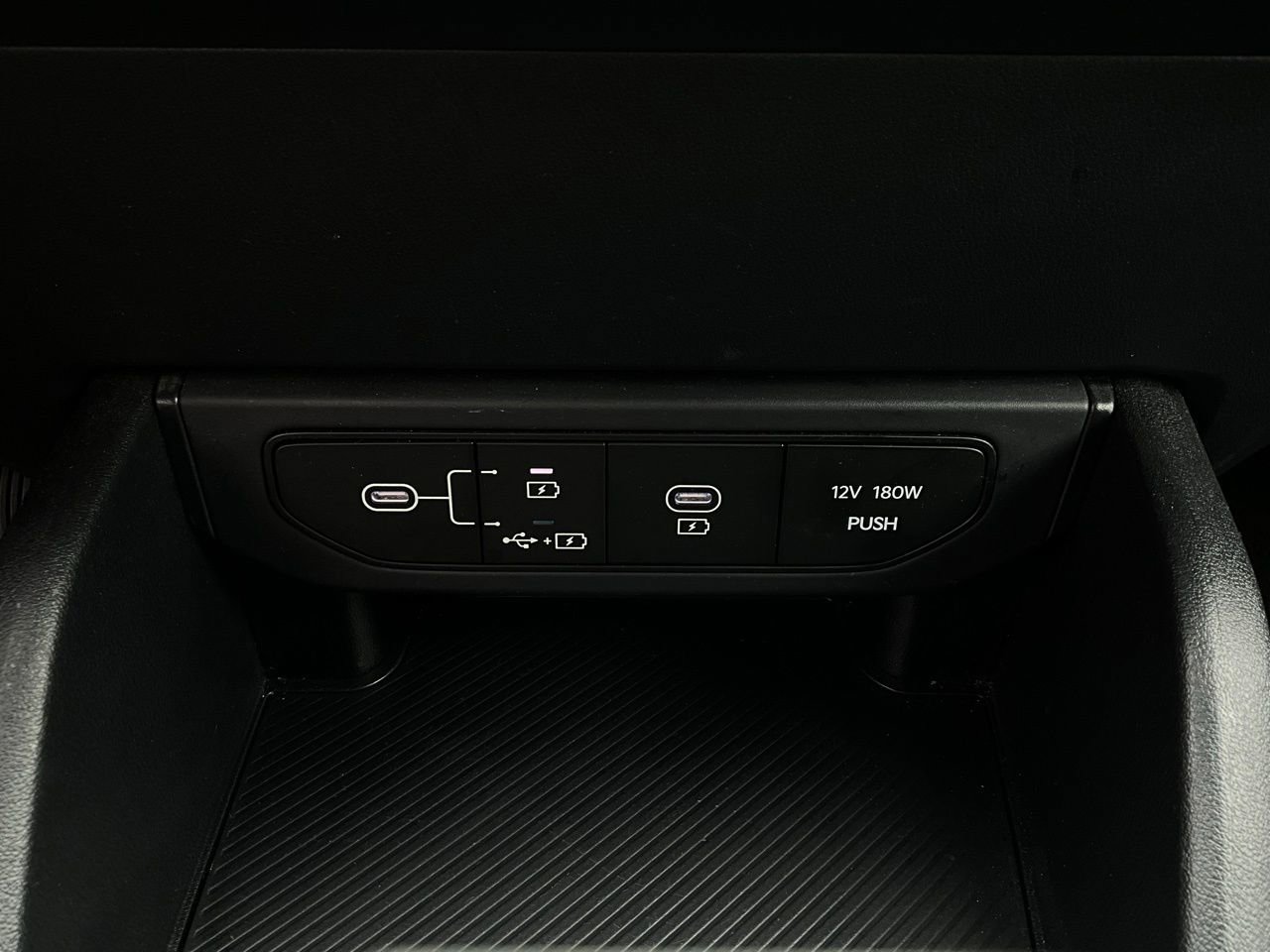 Used 2025 Kia K4 LXS image 25