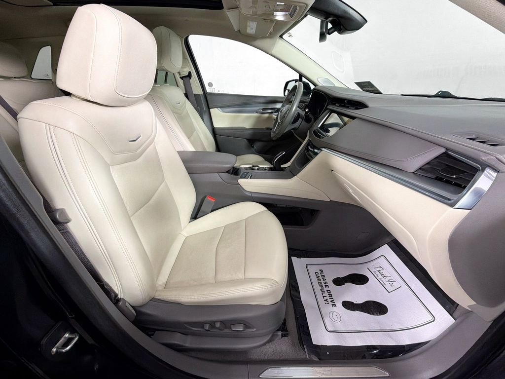 Used 2022 Cadillac XT5 Premium Luxury image 31