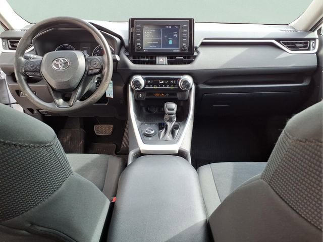 Used 2021 Toyota RAV4 LE image 21