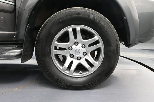 Used 2005 Toyota Sequoia Limited AWD/4WD image 14