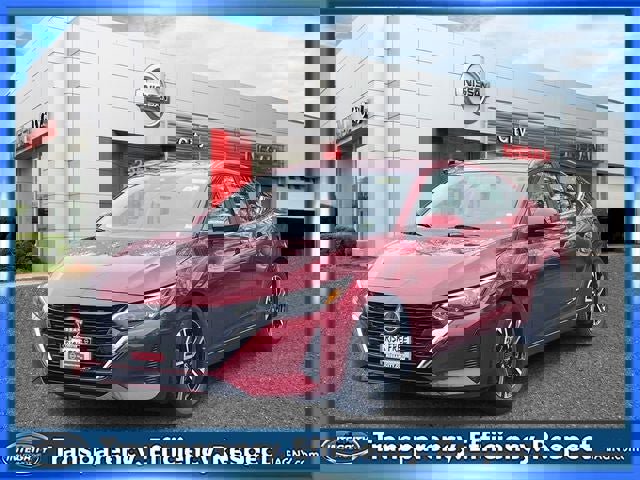 Certified 2025 Nissan Sentra SV w/ Trunk Package image 4