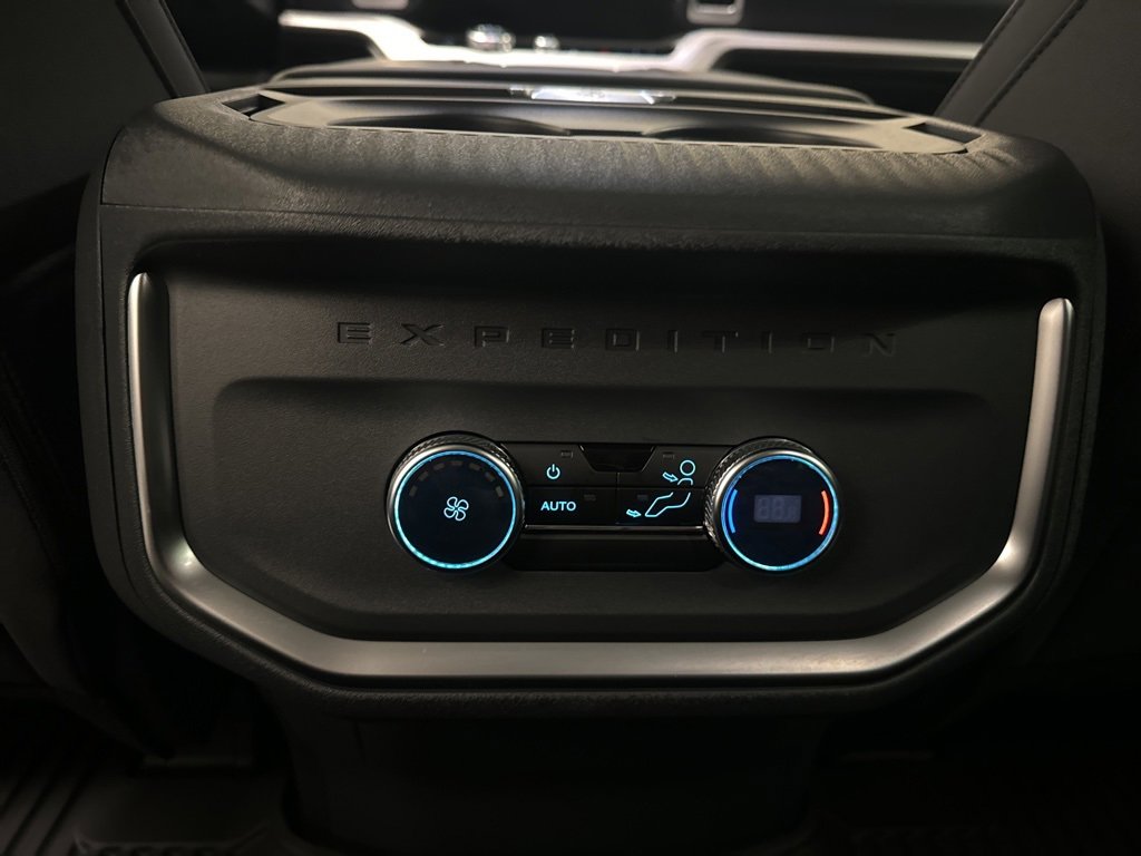 New 2025 Ford Expedition Max Active image 25