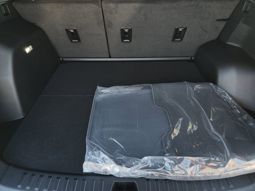 New 2026 Chevrolet Equinox LT image 21