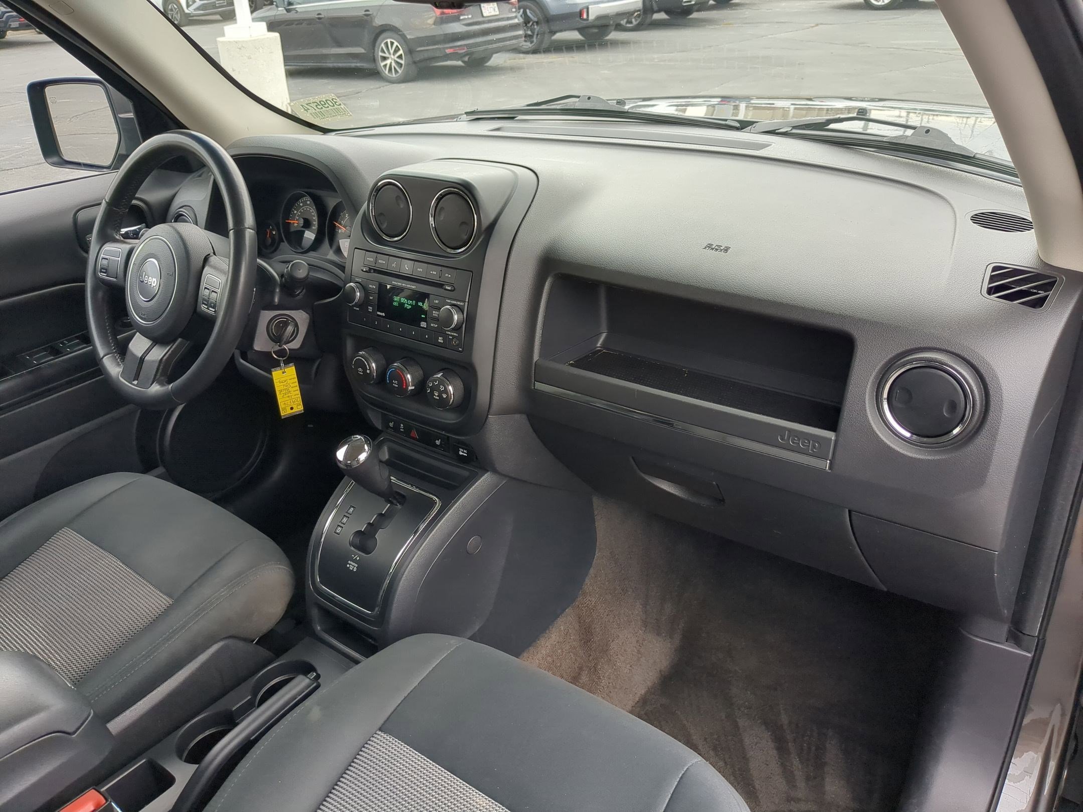 Used 2014 Jeep Patriot Latitude w/ All Weather Capability Group image 19