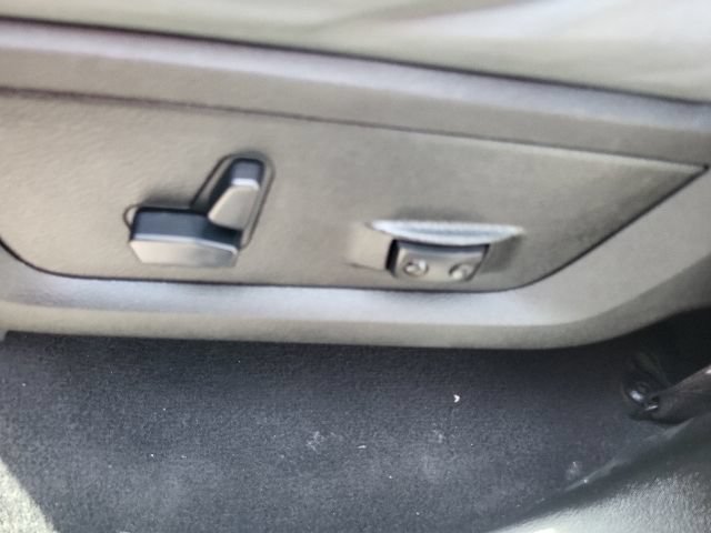 Used 2019 RAM 1500 Classic Warlock AWD/4WD image 29
