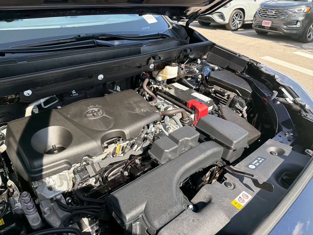 Used 2024 Toyota RAV4 XLE FWD image 18