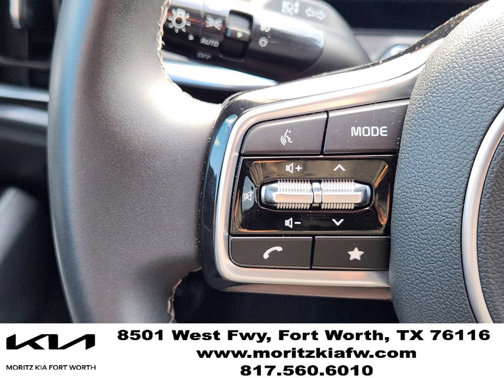 Certified 2025 Kia Sorento SX AWD/4WD image 26
