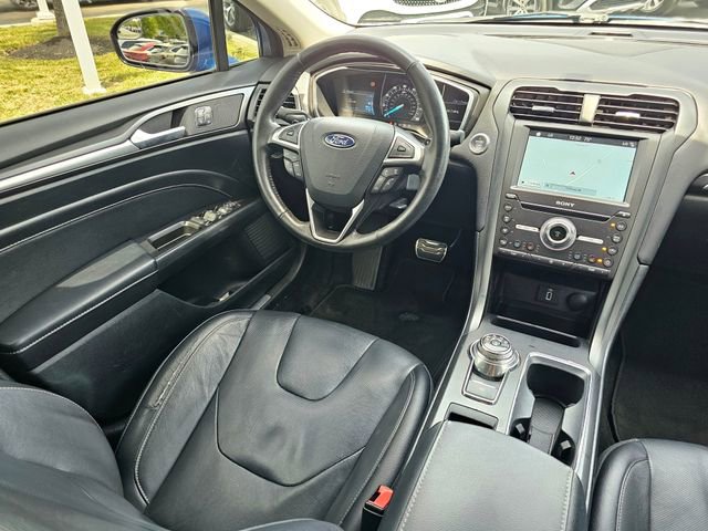 Used 2017 Ford Fusion Titanium FWD image 25