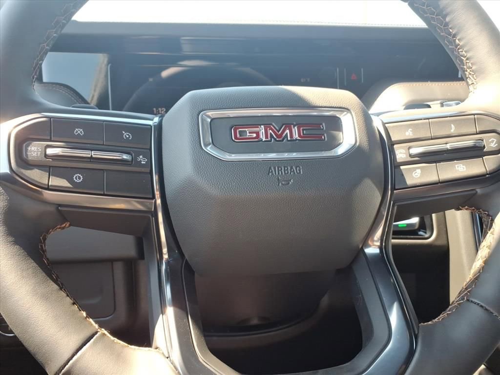 New 2026 GMC Yukon XL AT4 AWD/4WD image 19