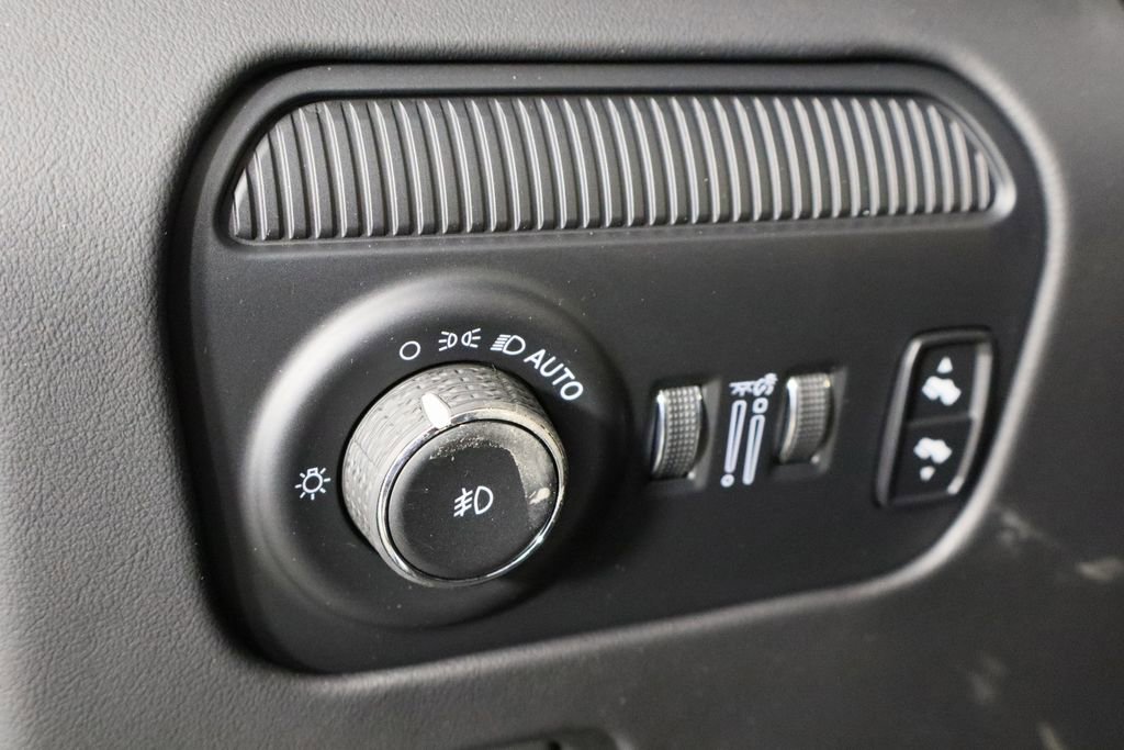 Used 2023 Jeep Grand Wagoneer Series II w/ Premium Group II image 27