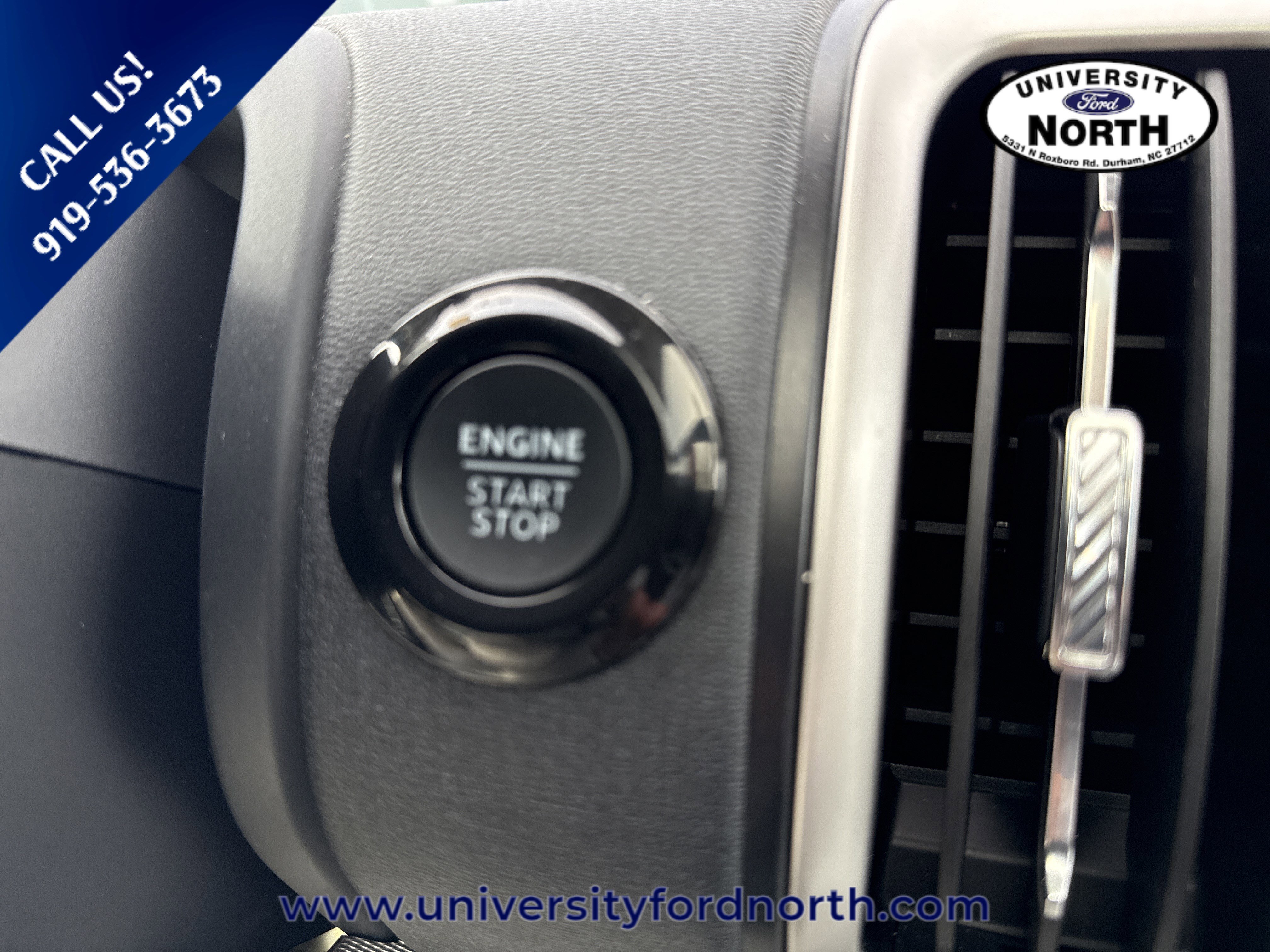 Used 2025 Ford Expedition Active image 24