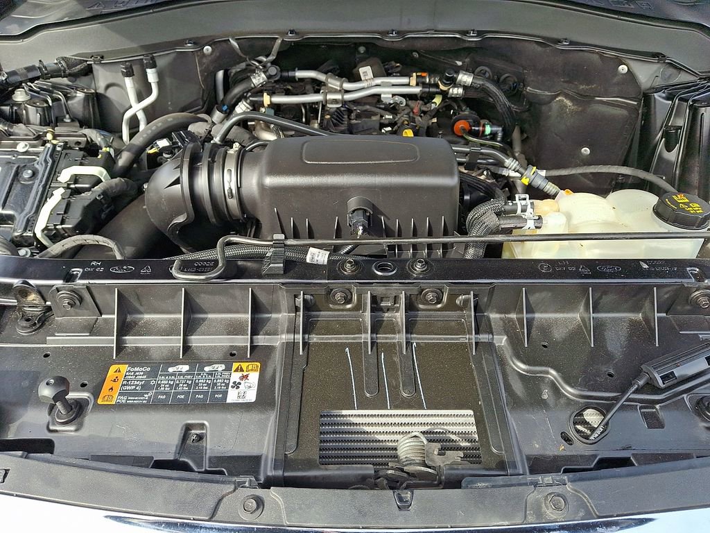 Certified 2022 Ford Explorer XLT image 28