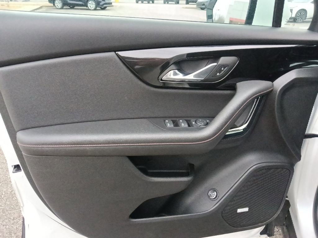 Used 2023 Chevrolet Blazer RS image 11