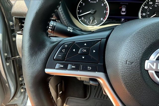 Used 2025 Nissan Sentra SV w/ All-Weather Package FWD image 10