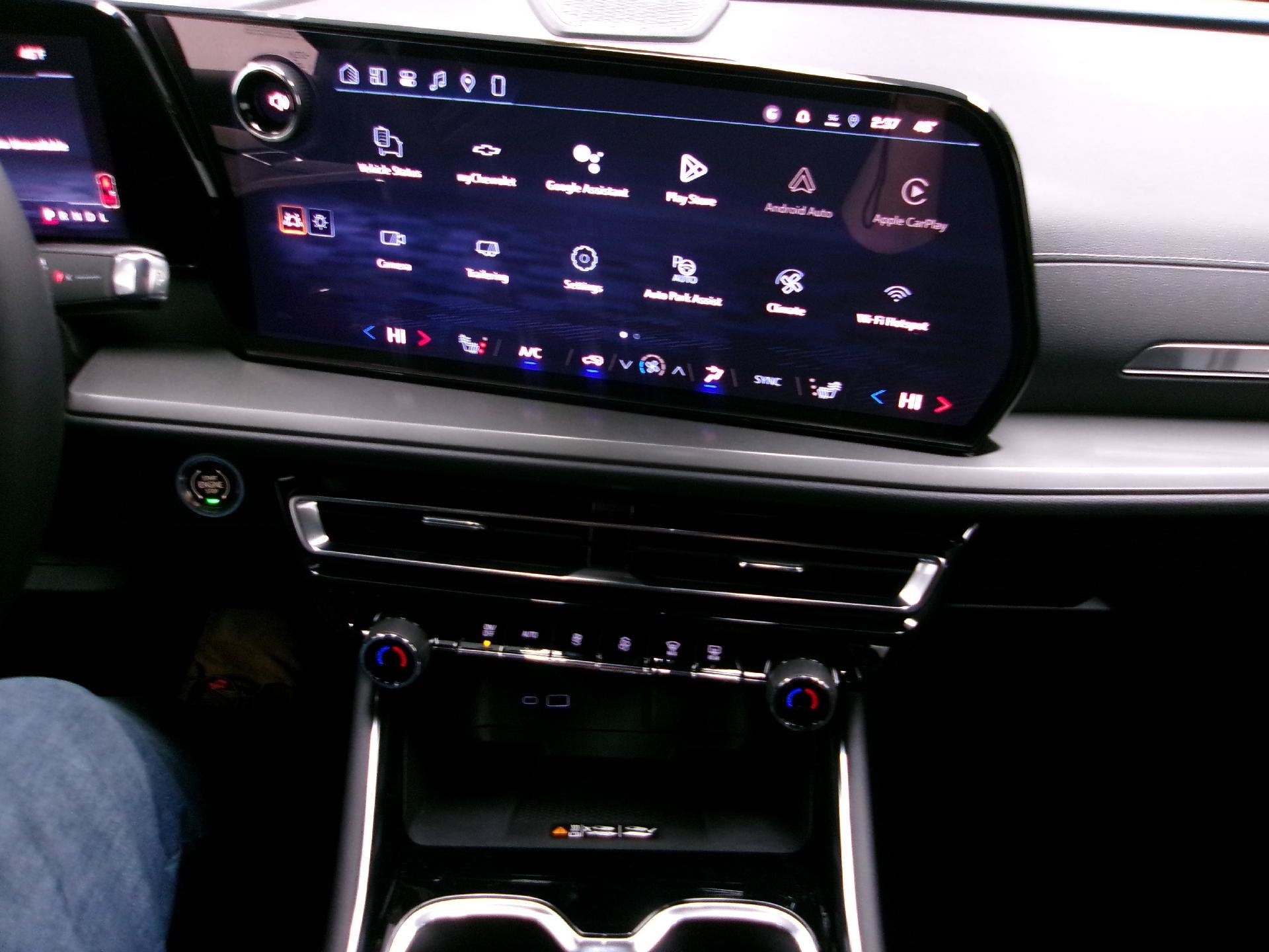 New 2026 Chevrolet Traverse LT w/ Enhanced Driving Package FWD image 13