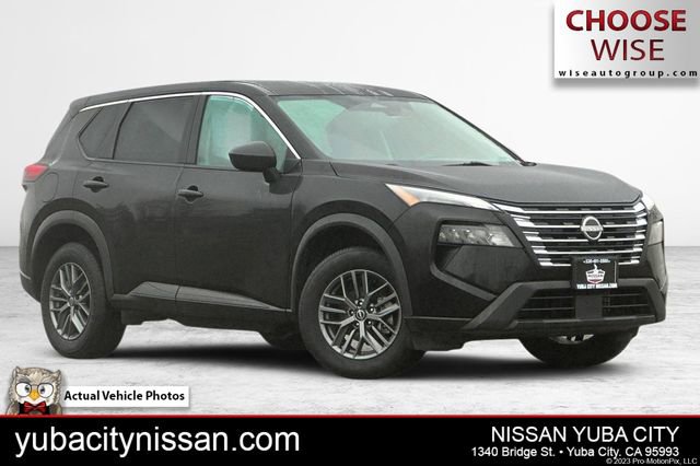 Used 2024 Nissan Rogue S image 1