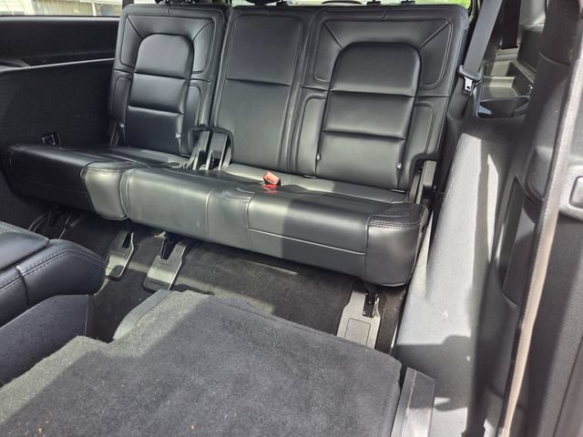 Used 2021 Lincoln Navigator L Reserve AWD/4WD image 10