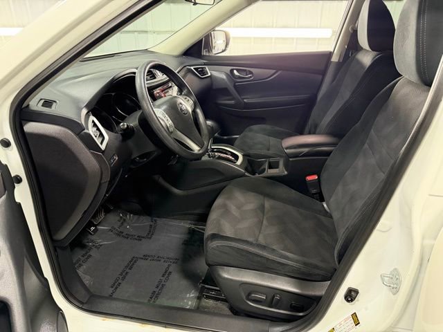 Used 2016 Nissan Rogue SV AWD/4WD image 11