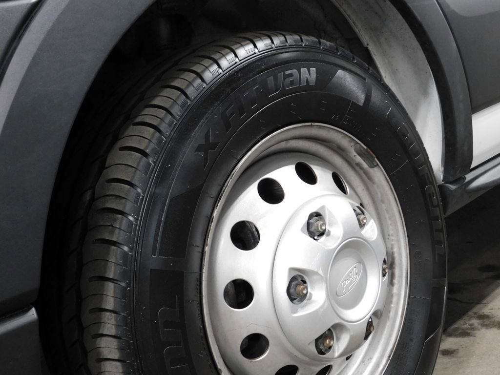 Used 2022 Ford Transit 250 AWD image 22