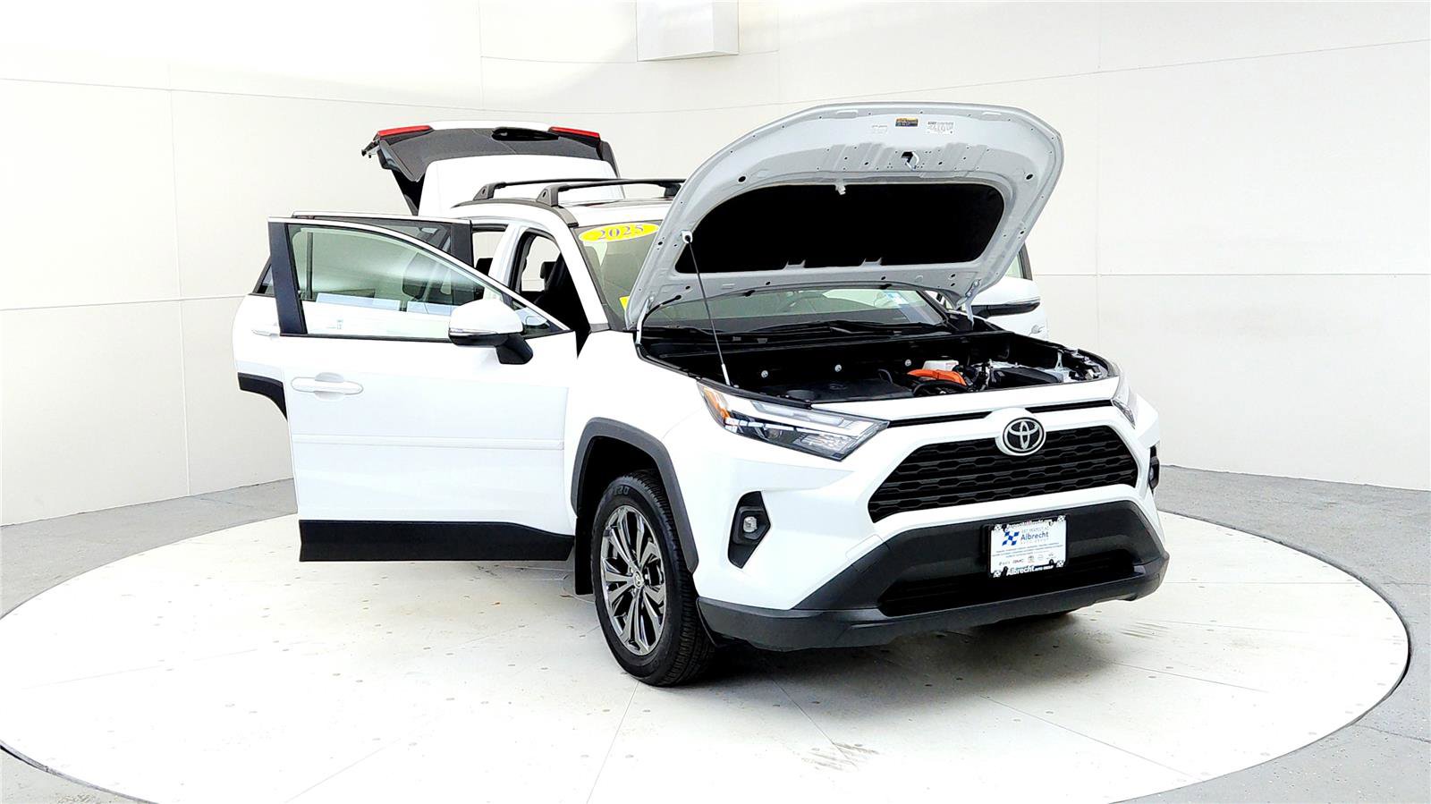 Used 2025 Toyota RAV4 XLE Premium w/ Weather Package image 9