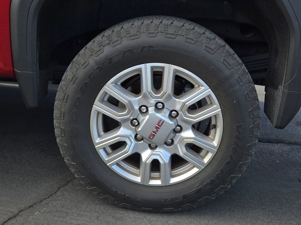 Used 2023 GMC Sierra 2500 SLT image 3