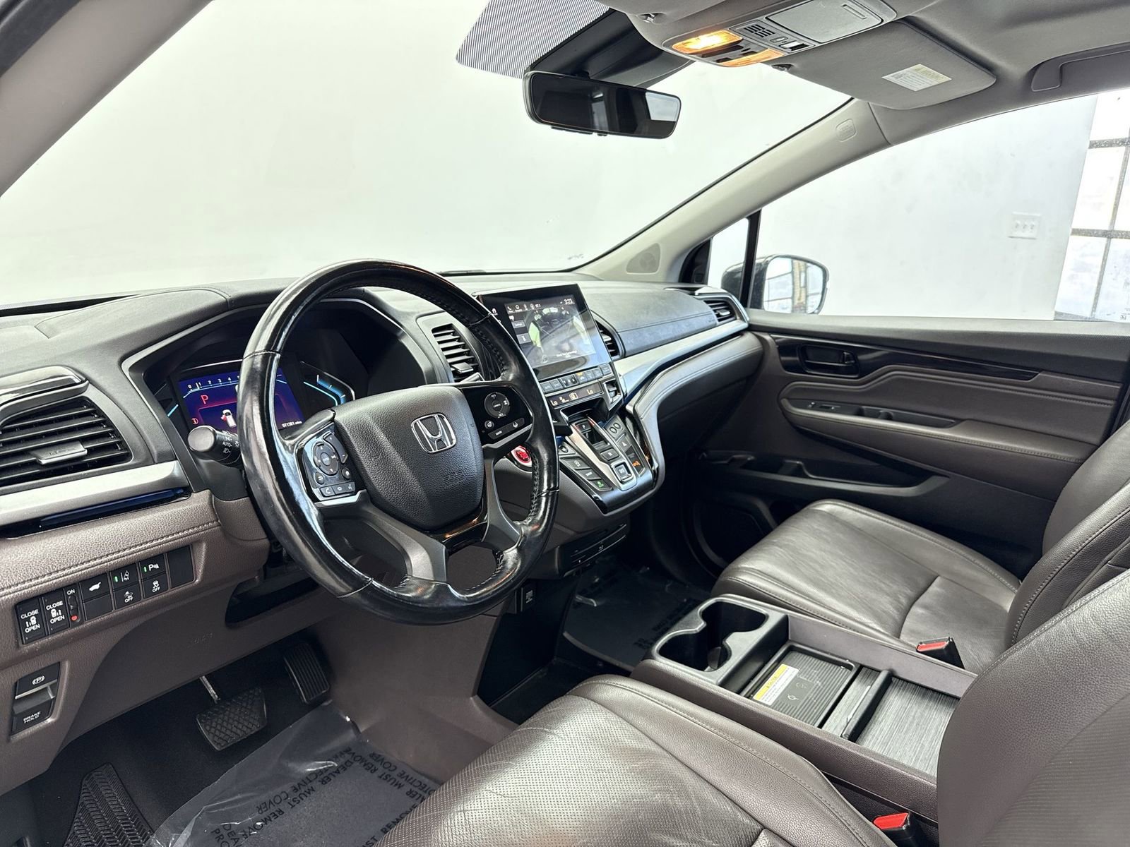 Used 2020 Honda Odyssey Elite image 12
