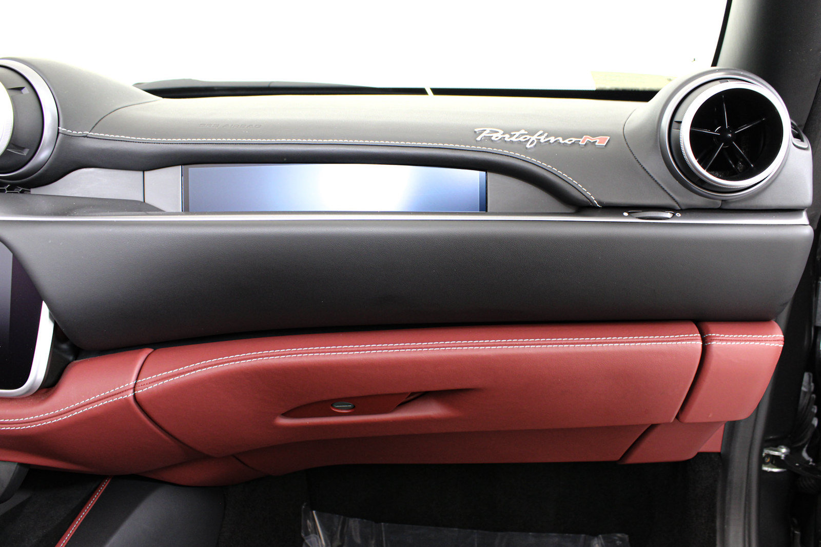 Certified 2022 Ferrari Portofino M RWD image 43