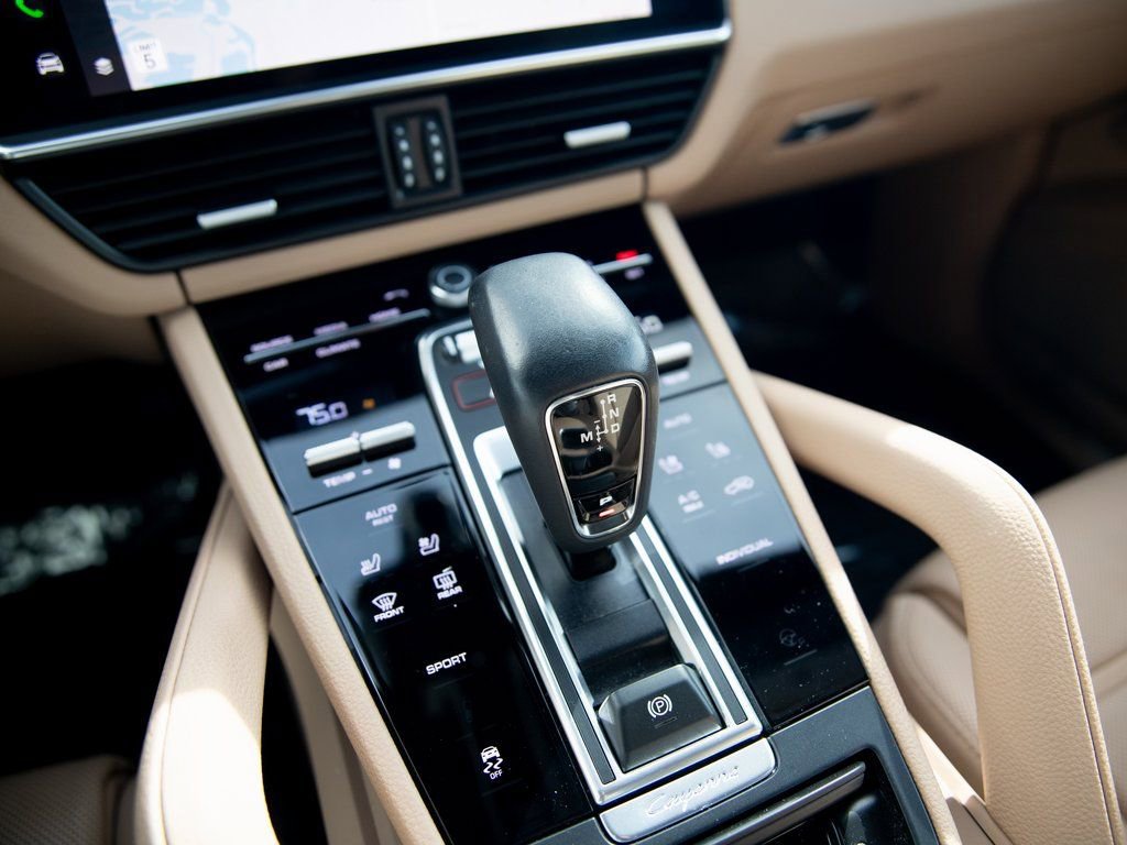 Used 2023 Porsche Cayenne image 17