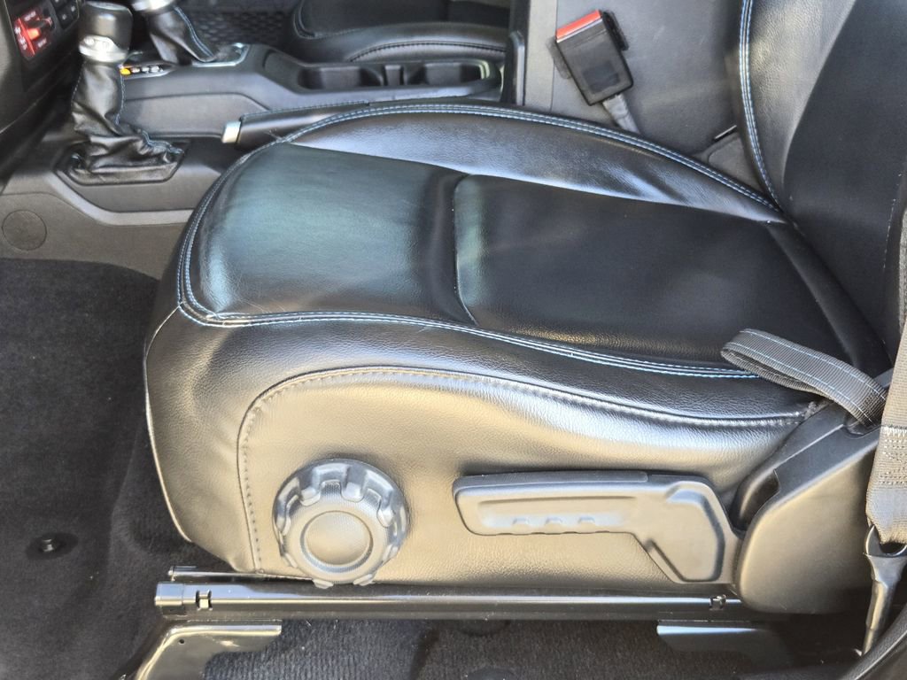 Used 2021 Jeep Wrangler Unlimited Rubicon 4xe w/ Steel Bumper Group image 24