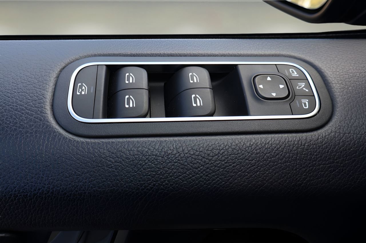 Used 2019 Mercedes-Benz G 550 image 12