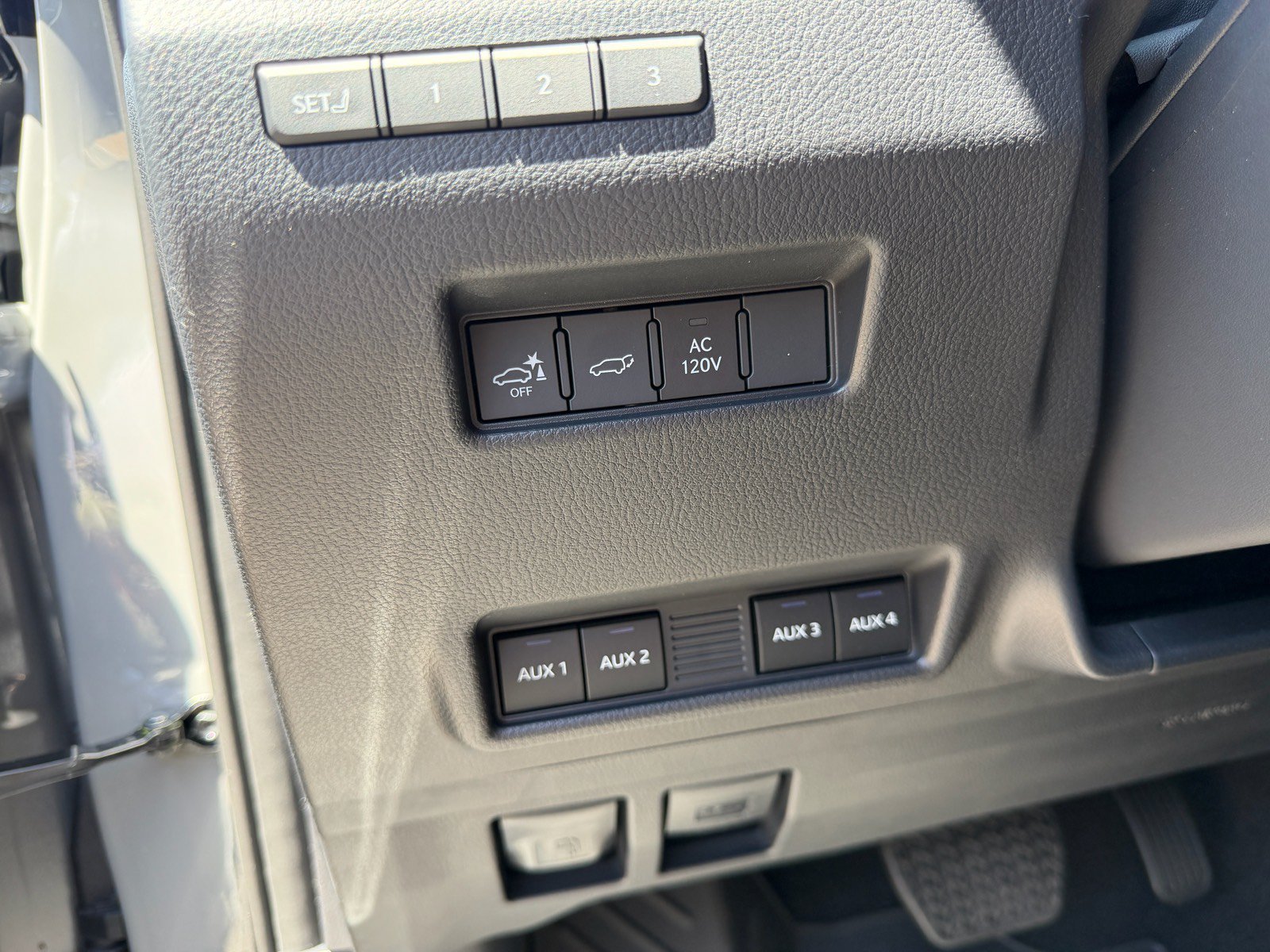 Used 2026 Lexus GX 550 AWD/4WD image 23