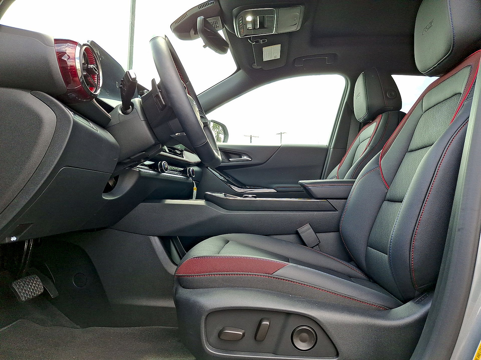 New 2026 Chevrolet Equinox RS w/ Safety and Technology Package AWD/4WD image 14
