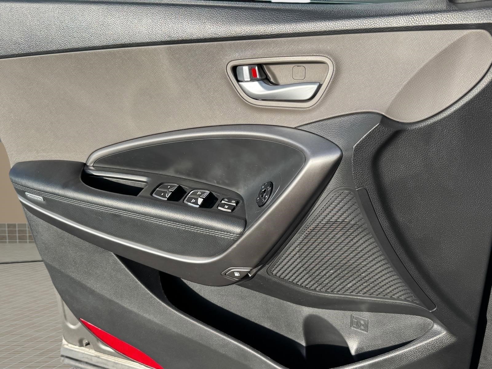 Used 2017 Hyundai Santa Fe Sport FWD image 15