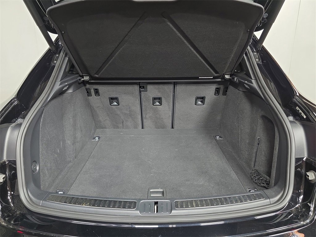 Used 2023 Porsche Macan image 25