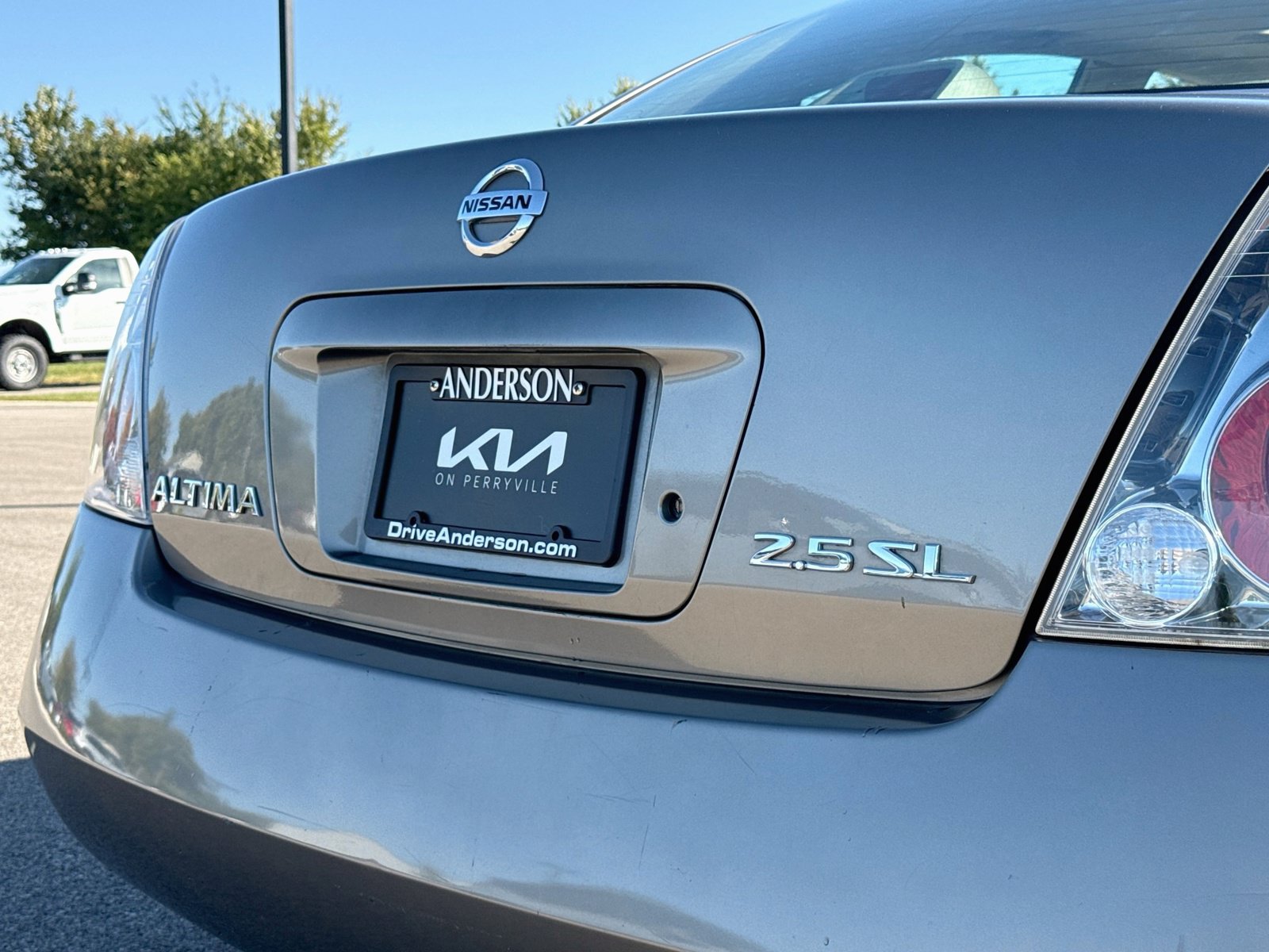 Used 2003 Nissan Altima 2.5 SL FWD image 6